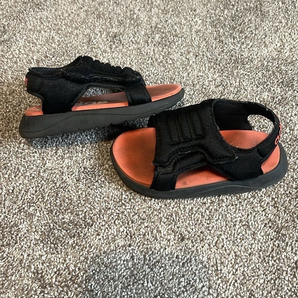 adidas Unisex-Child Comfort Sandal I Slide - Picture 4 of 6